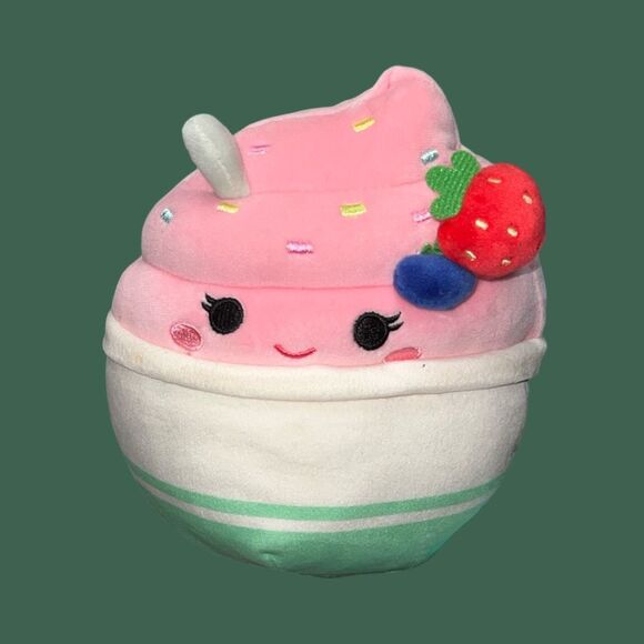 NWT Squishmallows Angelica Pink Strawberry Frozen Yogurt Sprinkle  Plush 5” - Picture 1 of 4